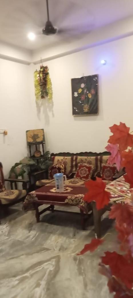 Vaibhav Sadan Dharmsala Hotel Ayodhya Eksteriør billede